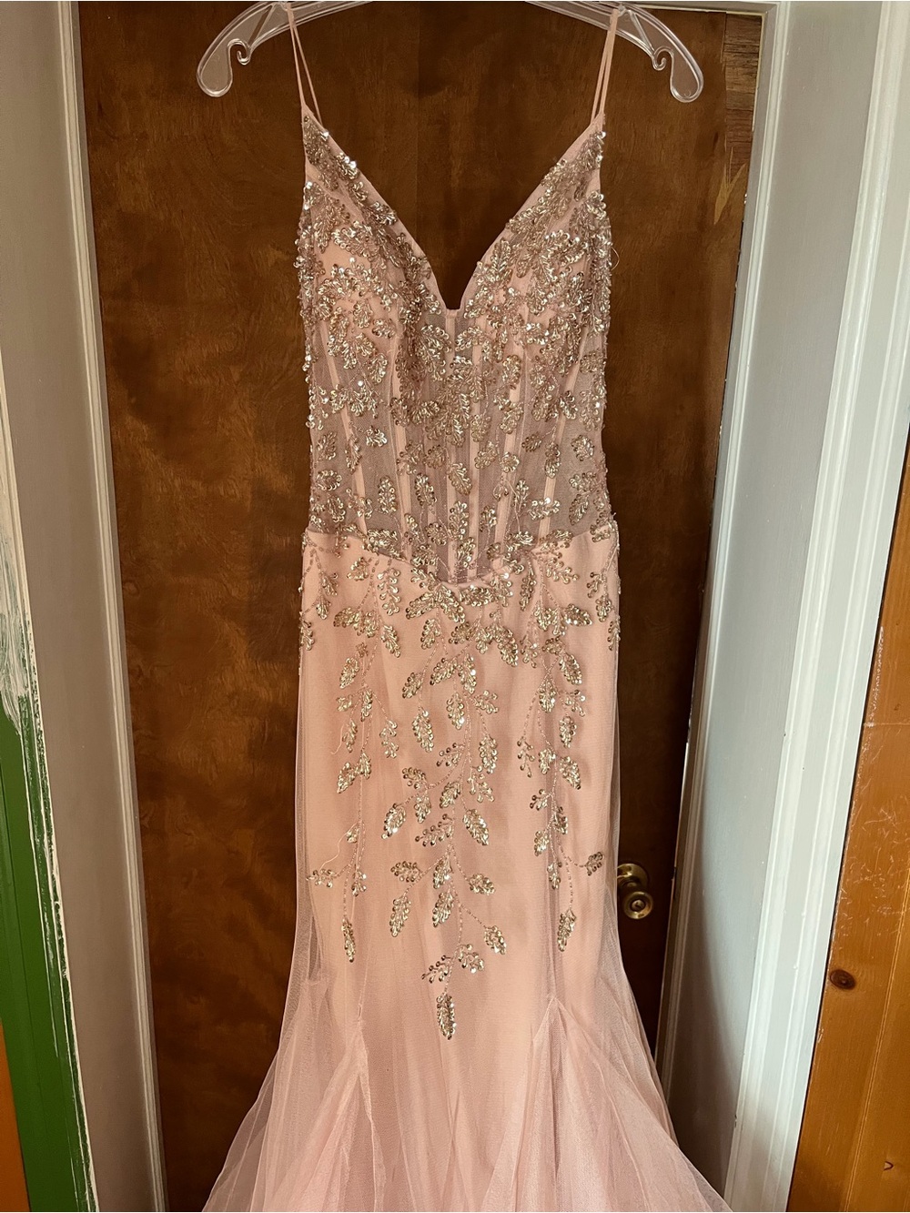 Elegant Blush Pink Beaded Spaghetti-Strap Prom Gown